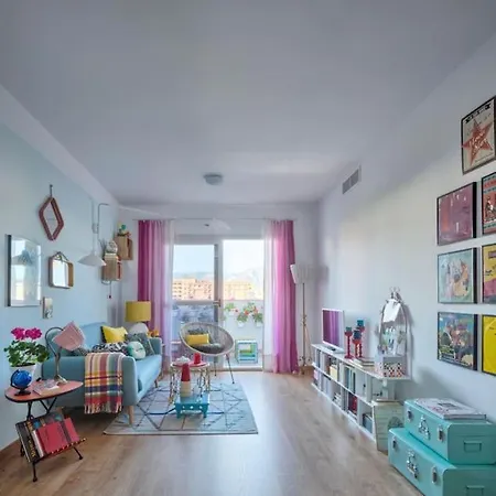 Con Piscina, Cerca Del Mar Y De 1 Centro Comercial Apartment