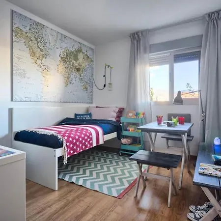Con Piscina, Cerca Del Mar Y De 1 Centro Comercial Apartment Fuengirola