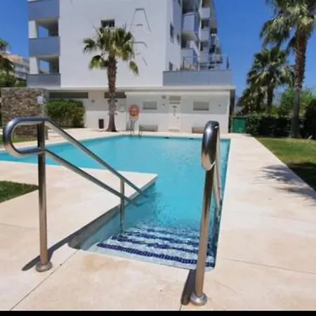 Con Piscina, Cerca Del Mar Y De 1 Centro Comercial * Fuengirola